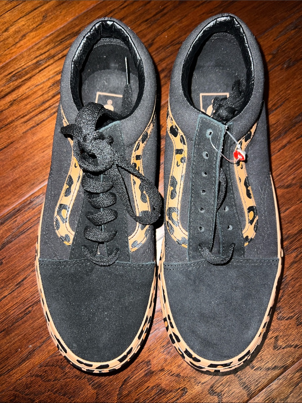 NWOT Leopard Old Skool VANS!! Black Suede Skate Shoes with Leopard Sole 5.5M, 7W - Picture 2 of 10
